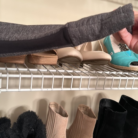 Women’s Athleta Zip Up Jacket. Size Large - Picture 3 of 8